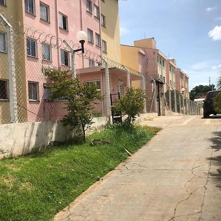 Apartamento Climatizado Marília المظهر الخارجي الصورة