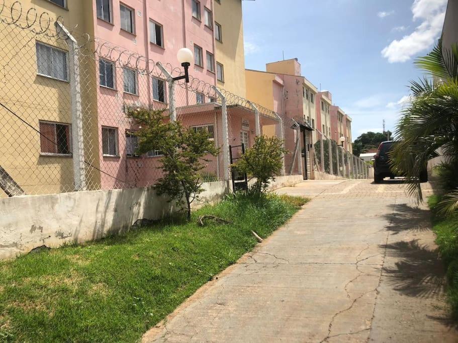 Apartamento Climatizado Marília المظهر الخارجي الصورة